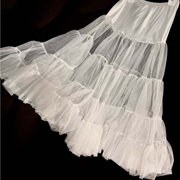 Charming White Lace Girls Communion Flower Girl Dress - Picture 3 of 4